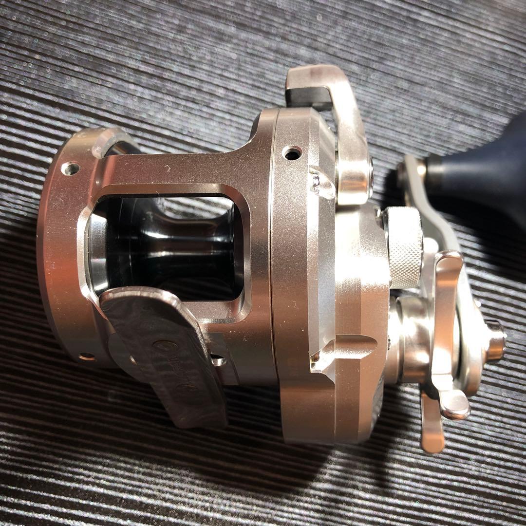 SHIMANO MEGA JIGGER ベイトリール
