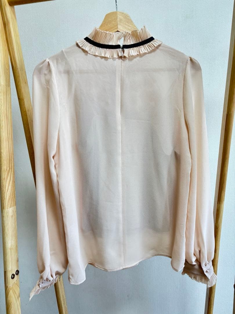 ダブスタ　Sov. フラワーシフォンブラウス