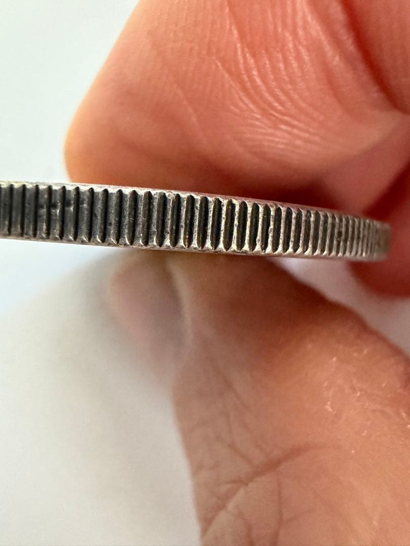 も*ば様 新1円銀貨 明治21年　特年【目立った傷や汚れなし】