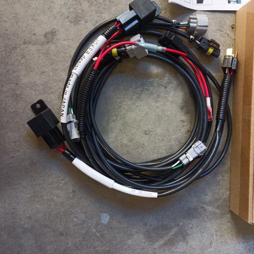 ジョーカーデザイン　200系ハイエース　ハロゲン→LEDヘッドライト変換キット