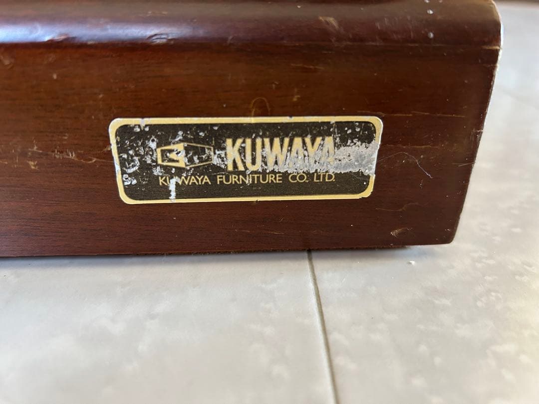 久和屋　ブラウン木製ガラス扉本棚、食器棚