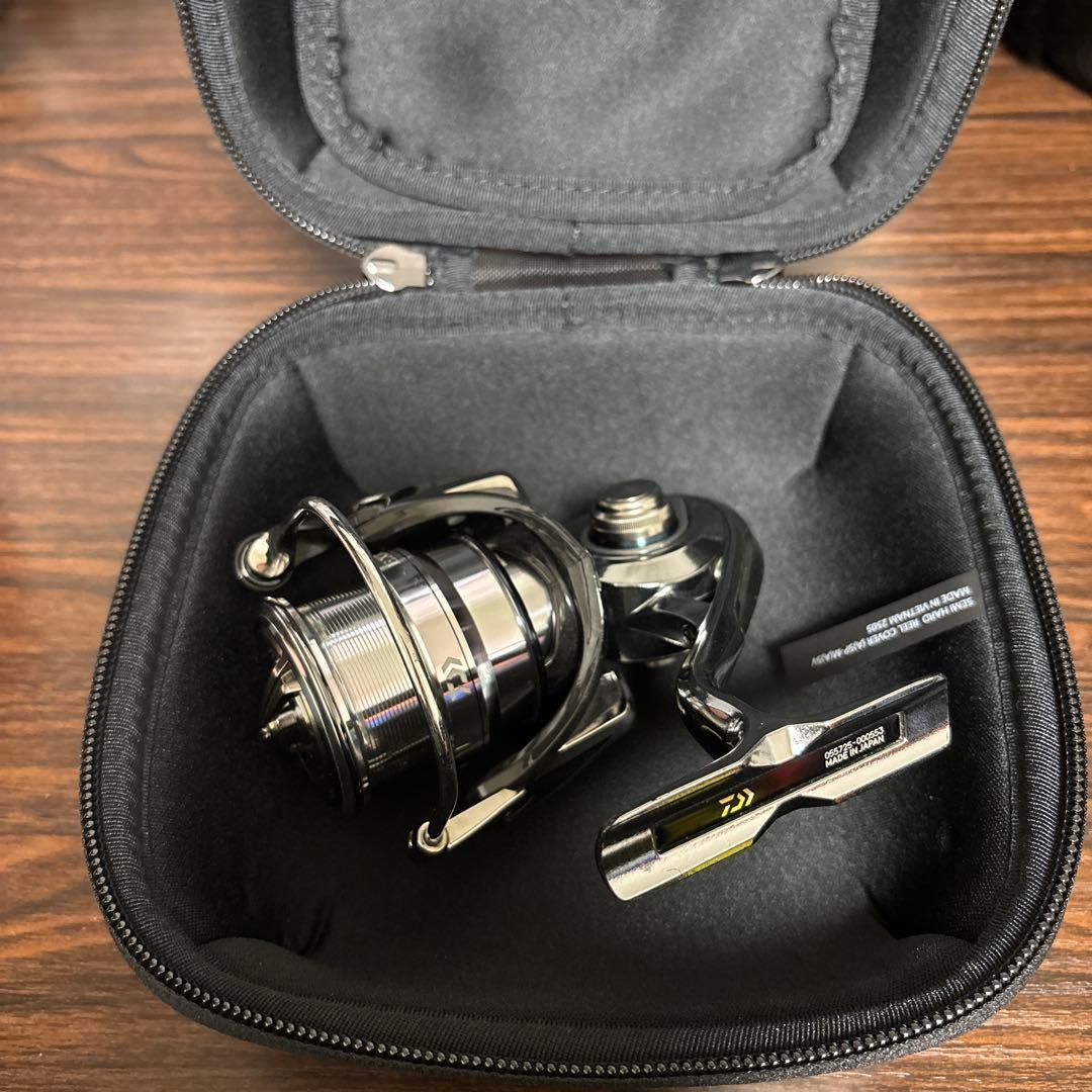 18イグジストLT 2500S-XH-DH EXIST リールケース付き