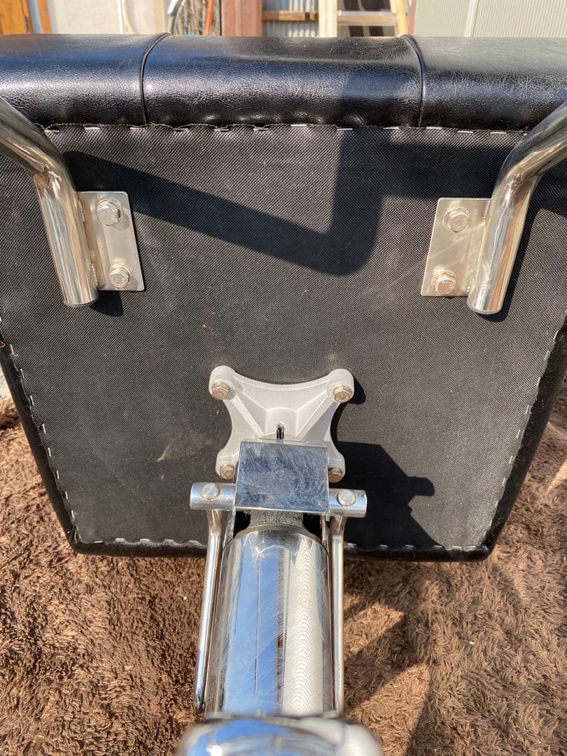 スタイリングチェア　アームチェア