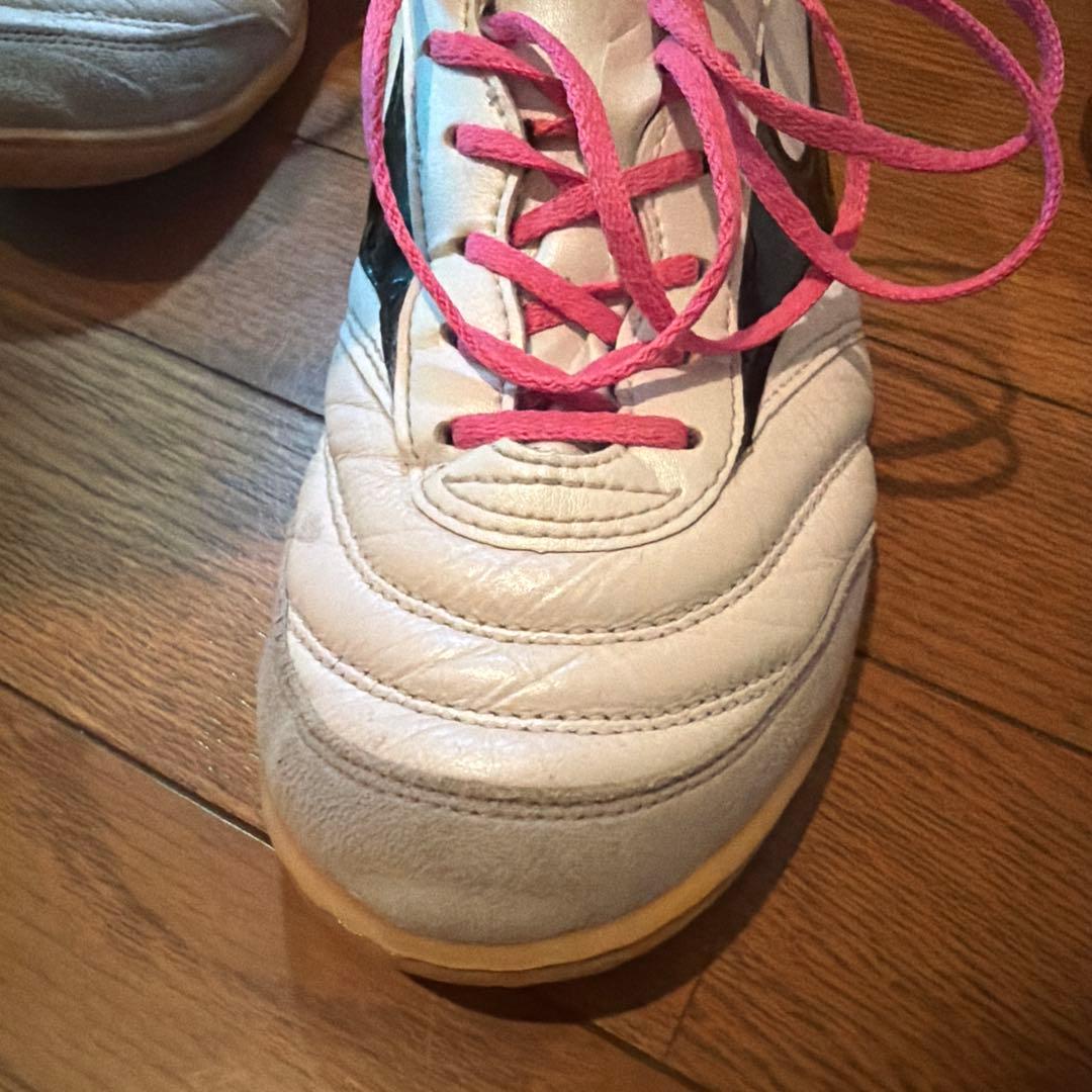 MIZUNOモレリアフットサルシューズ
