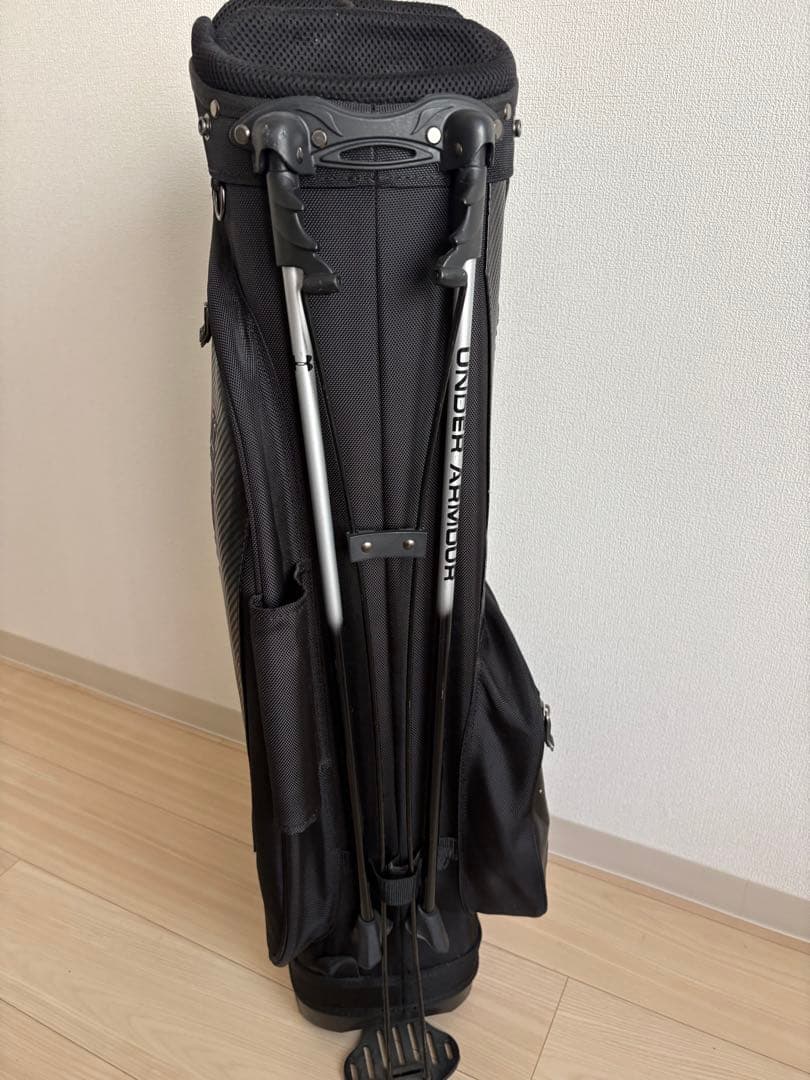 アンダーアーマー スタンド式キャディバッグ 黒