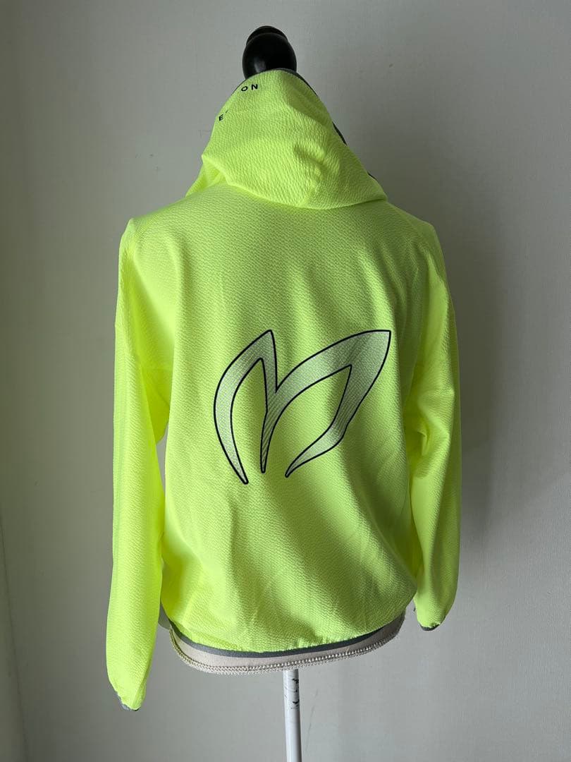 パーリーゲイツマスターバニー　グリーンイエロージップブルゾン