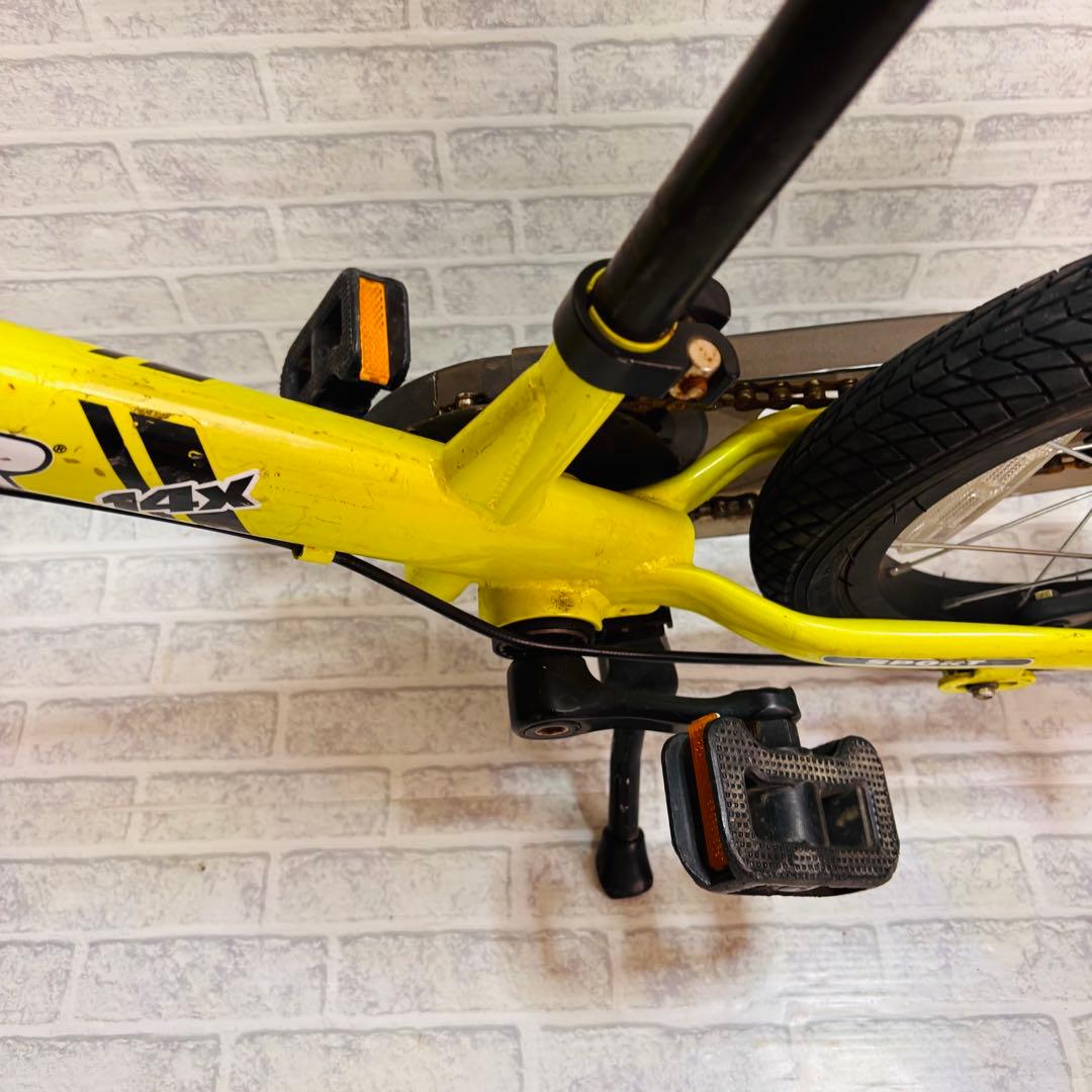 ストライダー14X ライムイエロー