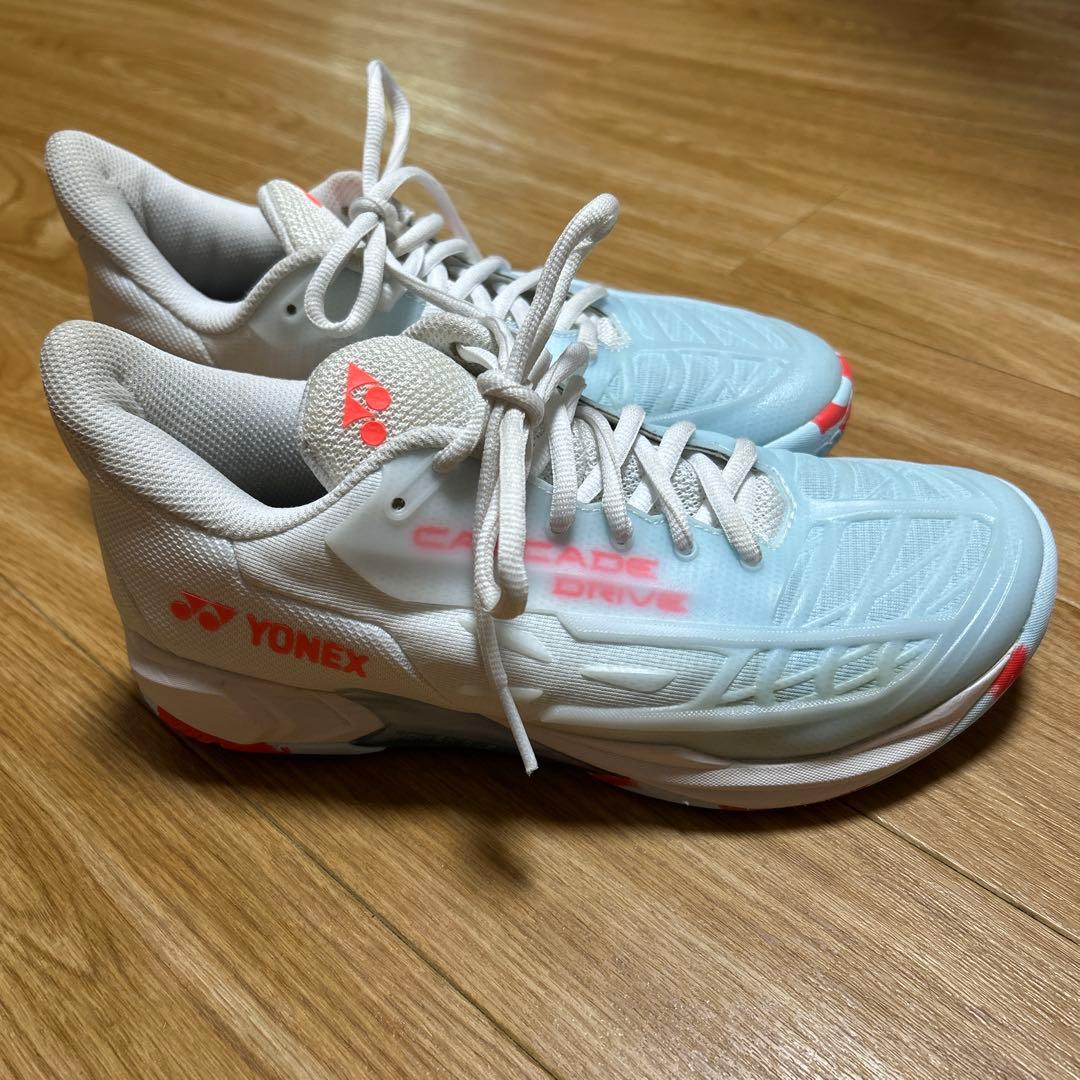 【美品】YONEX パワークッション　カスケードドライブ　２４cm