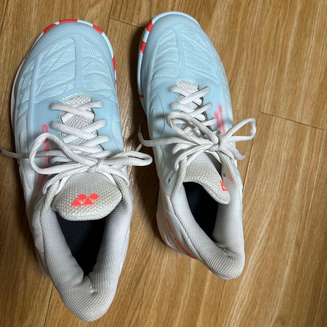 【美品】YONEX パワークッション　カスケードドライブ　２４cm