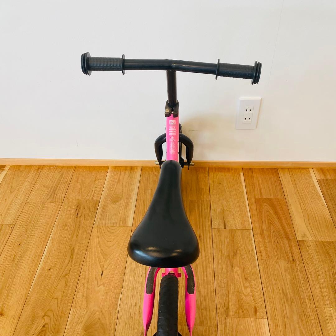 良品 ストライダー 12インチ キックバイク ピンク 桃色