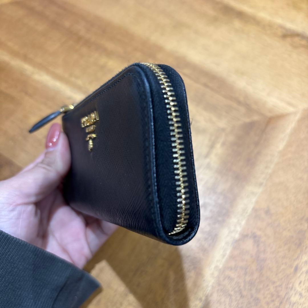ゆ*う様 PRADA ブラック サフィアーノレザー キーケース　ケース