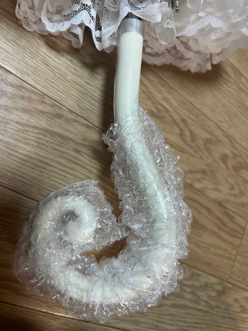新品タグ付きロリータフリル付きクリームホワイト晴雨兼用傘