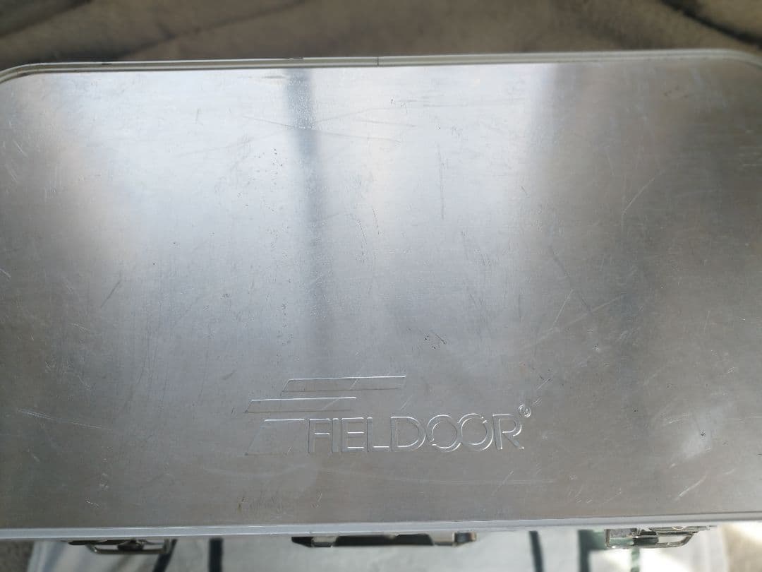 FIELD DOOR アルミコンテナボックス M 54L