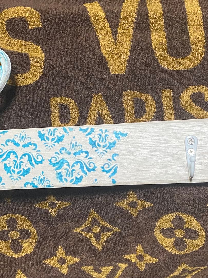 ロココ♦️アンティーク調 ４連 レールハンガーラック♦️百合紋章♦️高級杉材♦️ブルー