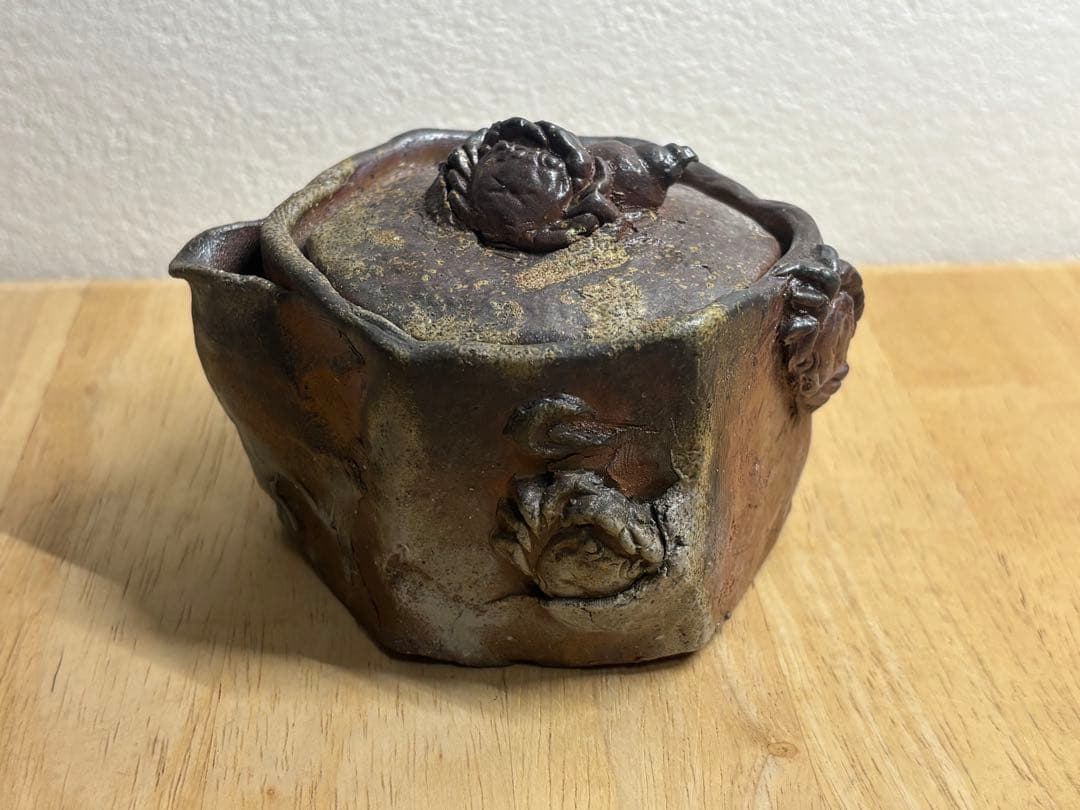 120.備前焼 宝瓶 登り窯 カニとタニシ 蟹 貝 六角 手びねり 急須