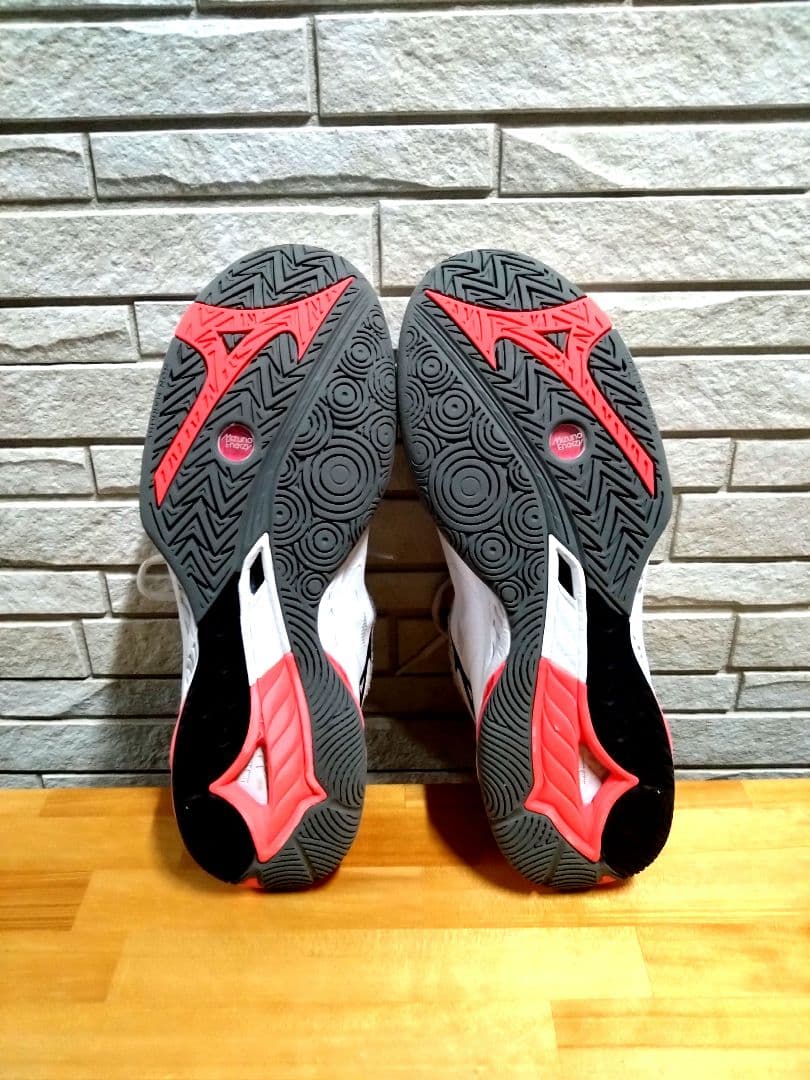 ミズノウエーブ ファング2 サイズ27.5cmおまけ付き!バドミントンシューズ