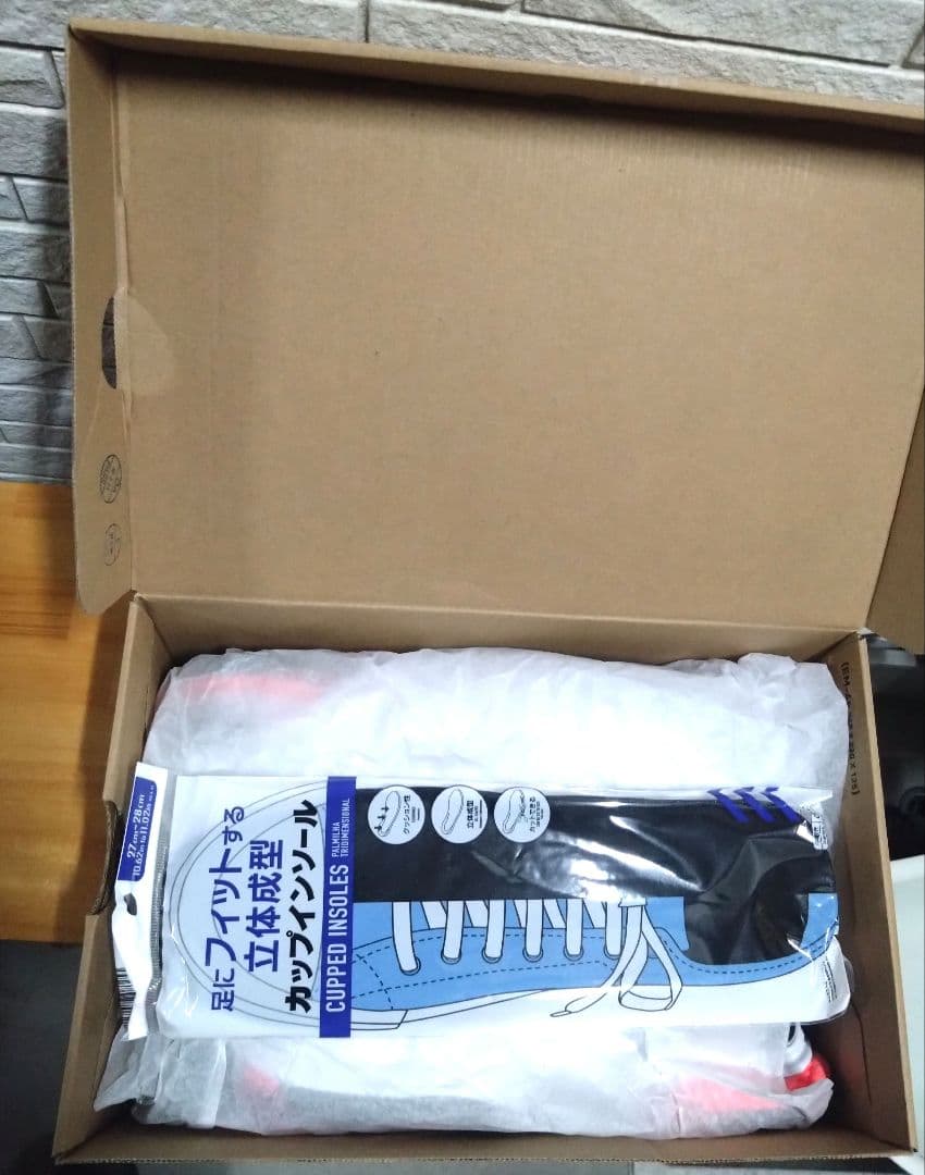 ミズノウエーブ ファング2 サイズ27.5cmおまけ付き!バドミントンシューズ