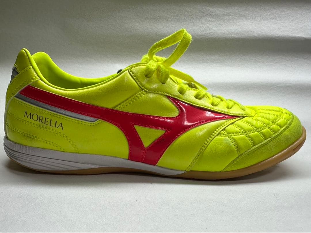 【最終値下げ】モレリアSALA JAPAN IN （26cm・フットサル)