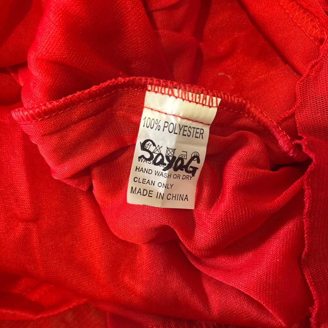 赤のフリンジスパンコールドレス