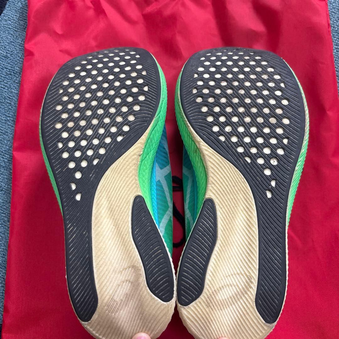 ASICS 初代メタスピードスカイ　25.5cm