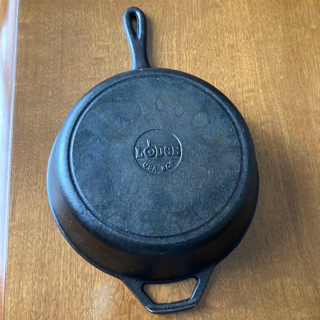 ダッチオーブン(Lodge Logic Combo Cooker 3qt)