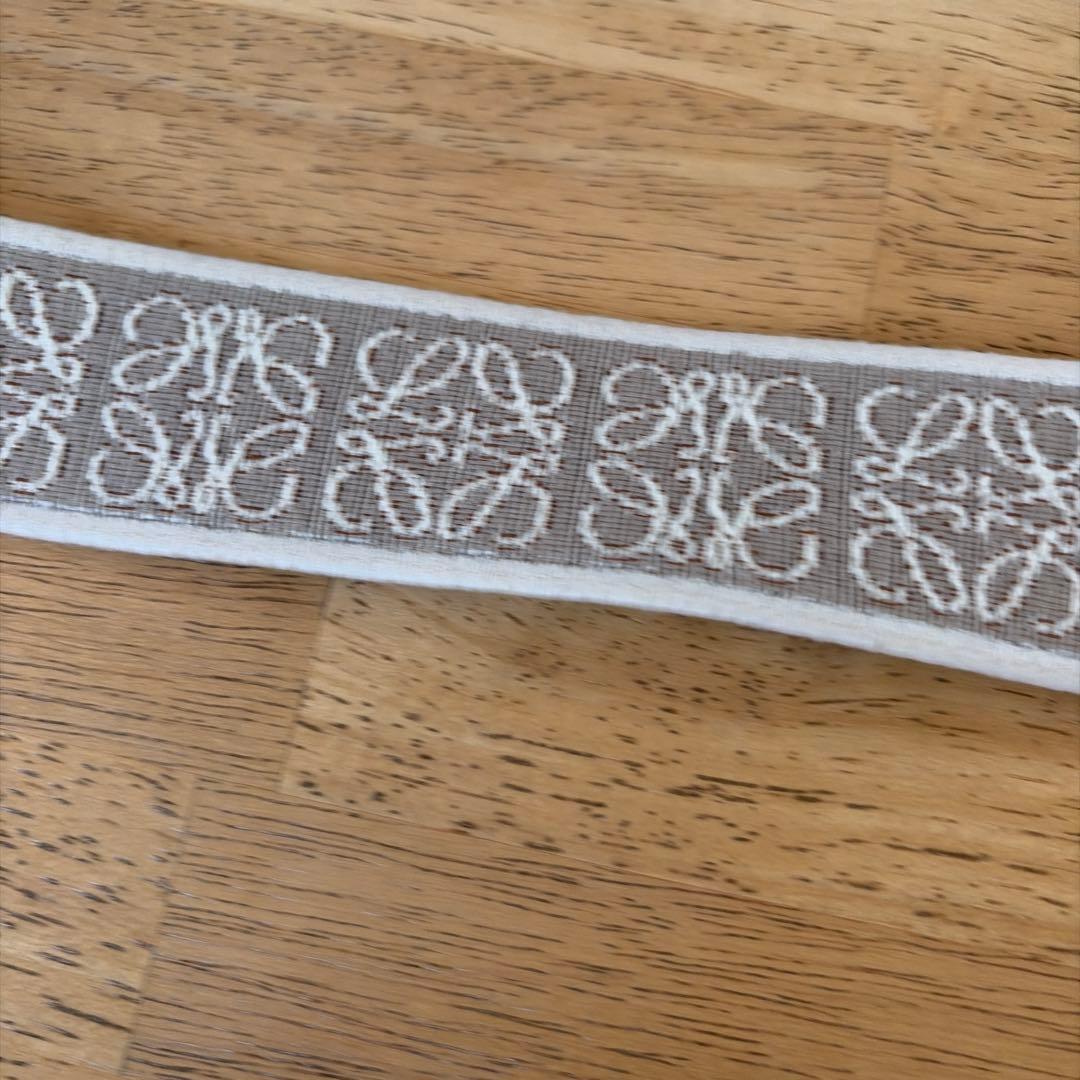 LOEWE アナグラムロゴ　ショルダーストラップ　ナチュラル