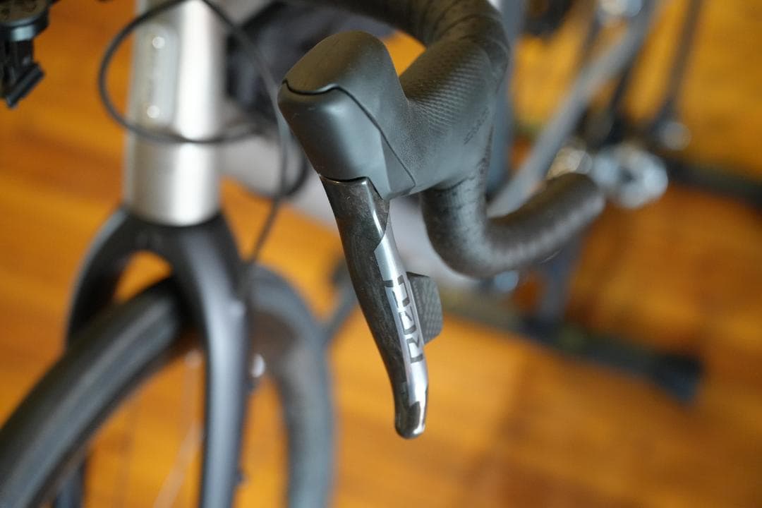 グラベル 自転車 RE CICLORE チタン製 8.1kg SRAM XPLR