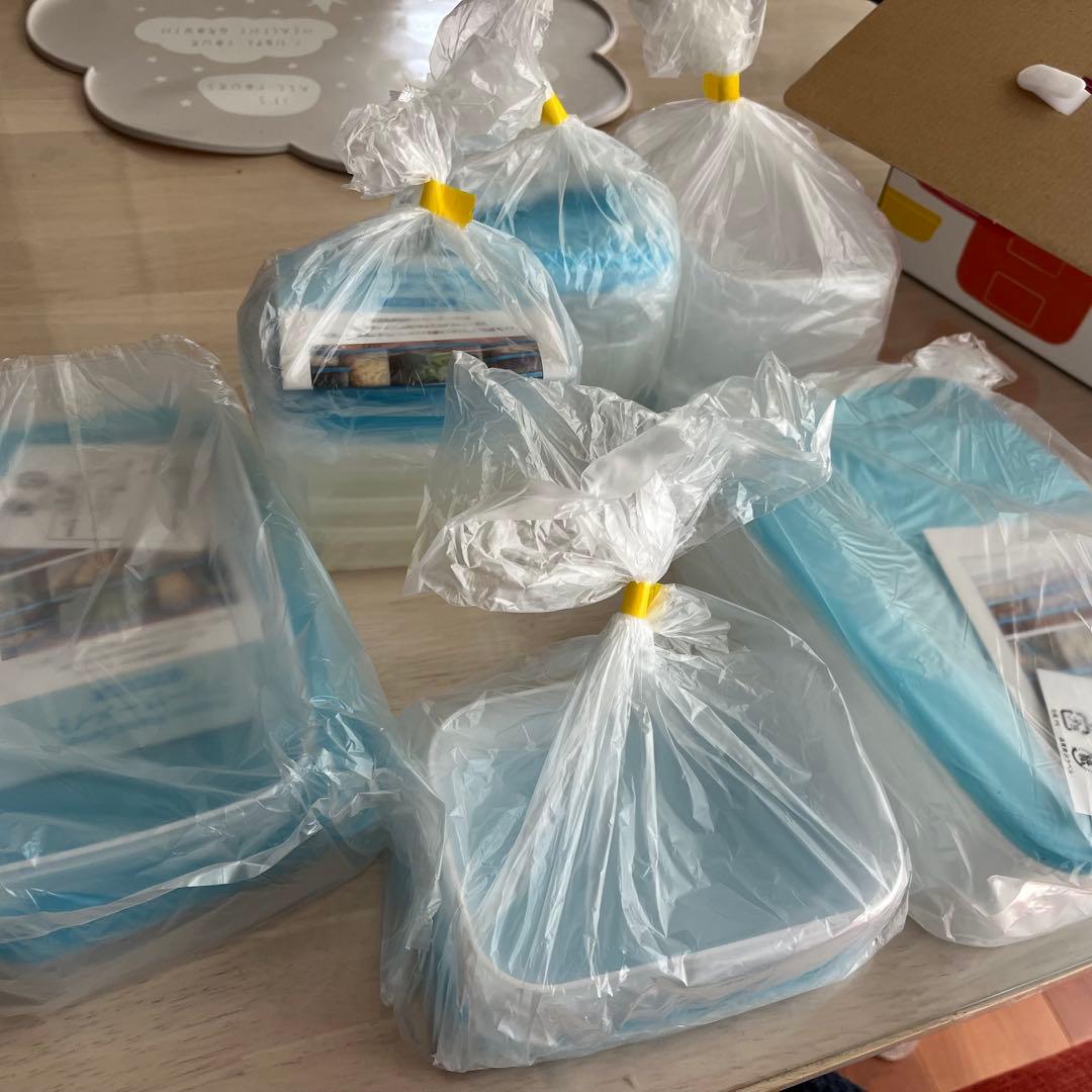 ゆ*♪様 タッパーウェア　ベーシックスギフト　フリーザーメイト　ギフト　ギフトボ