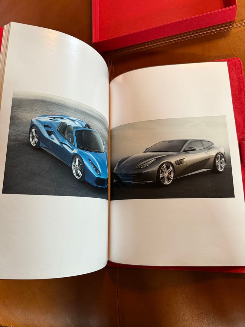 Ferrari フェラーリ　ウェルカムブック