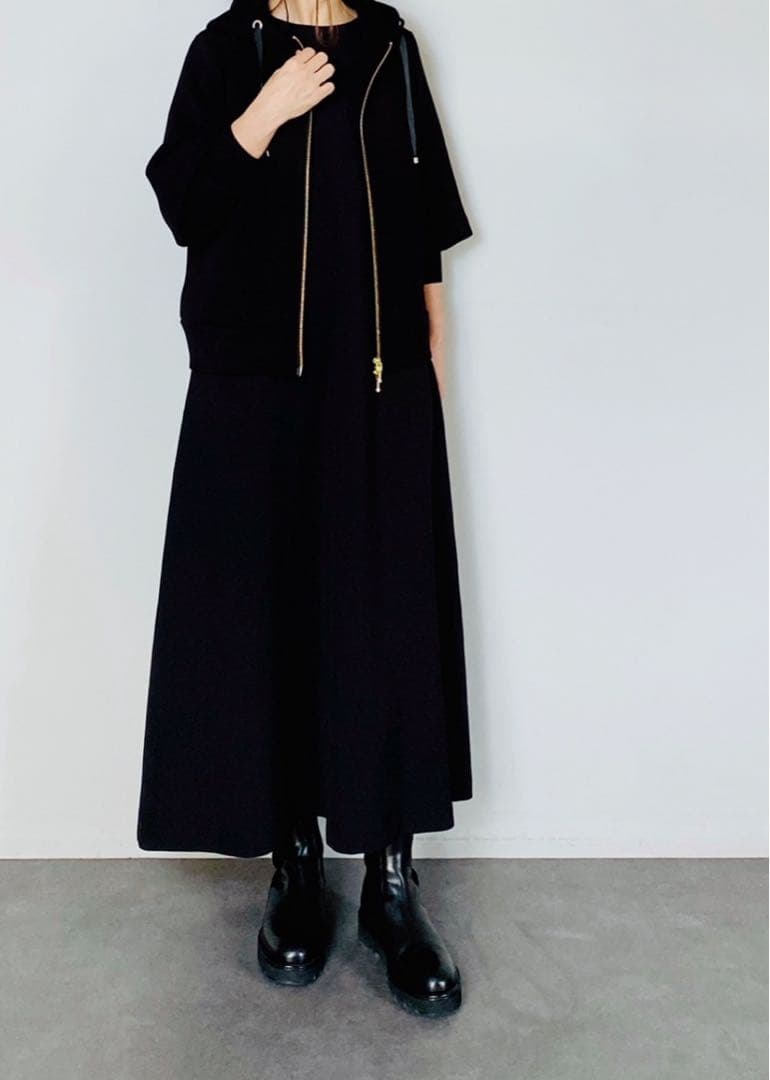 再値下げ【送料込】chouchou ダンボールジップアップパーカー　BLACK