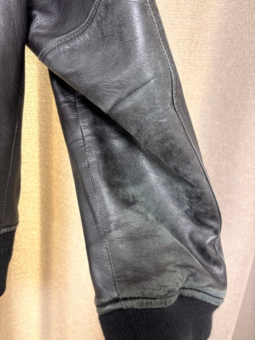 SWAGGER 黒レザーボンバージャケット