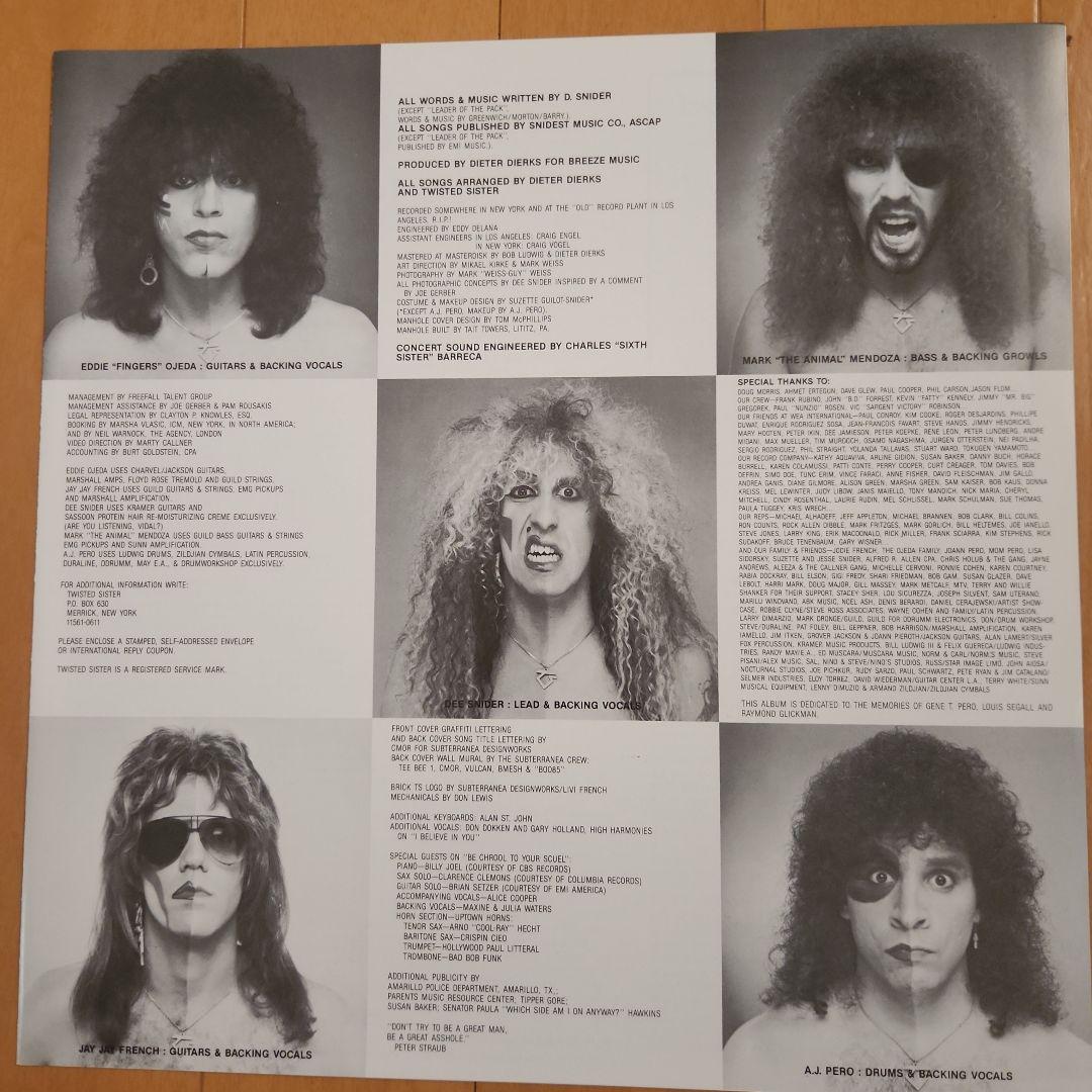 国内盤帯付きトィステッド シスター/ カムアウト & プレイレコード