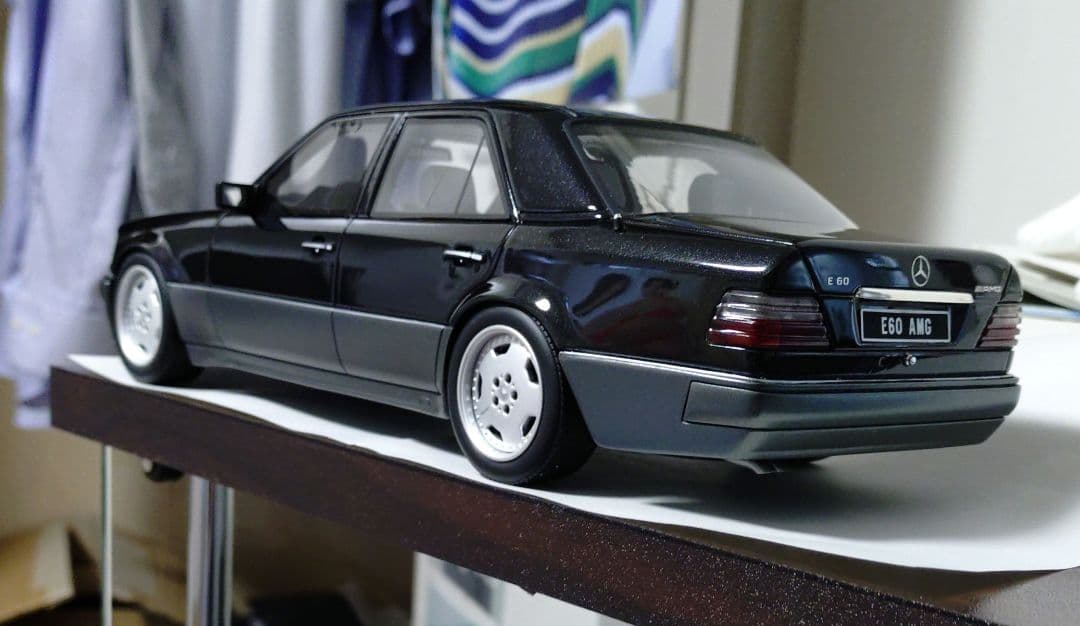 OttO 1/18 メルセデス ベンツ W124 E60 AMG