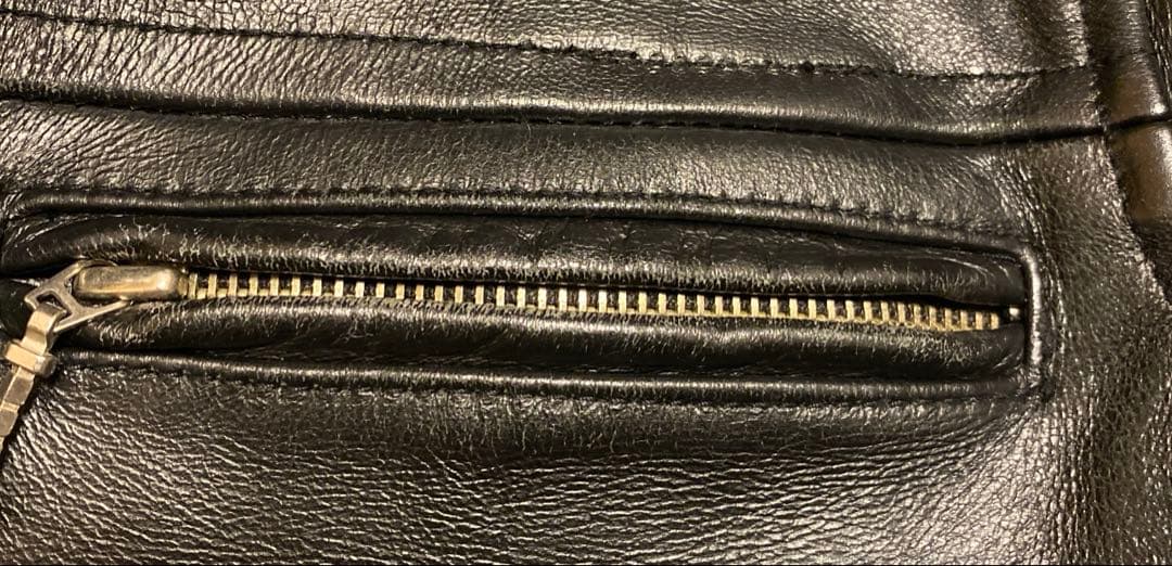 美品✨AVIREX レザージャケット　牛革　Ｌサイズ　ブラック