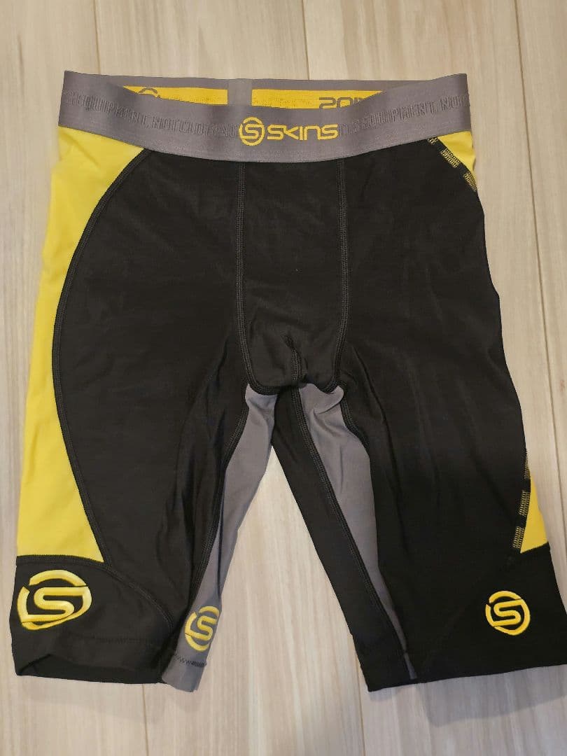 SKINS コンプレッションウェア Sサイズセット