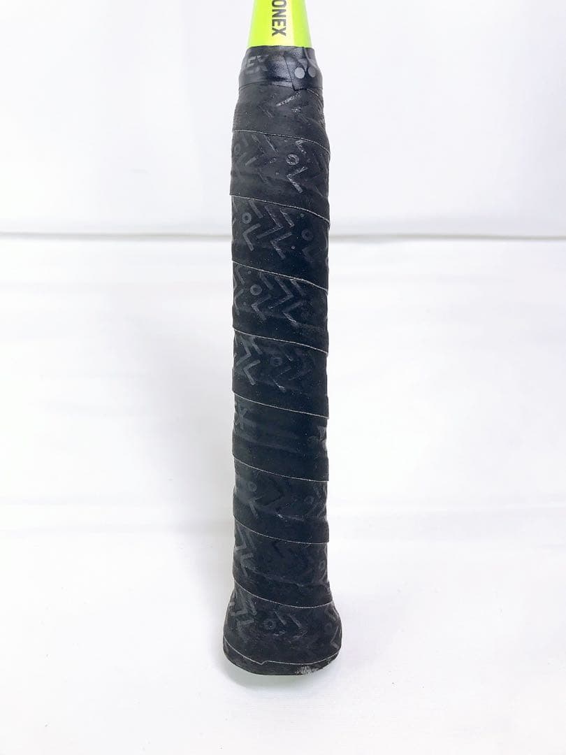 【美品】YONEX VOLTRIC30 ボルトリック30 5UG5 イエロー