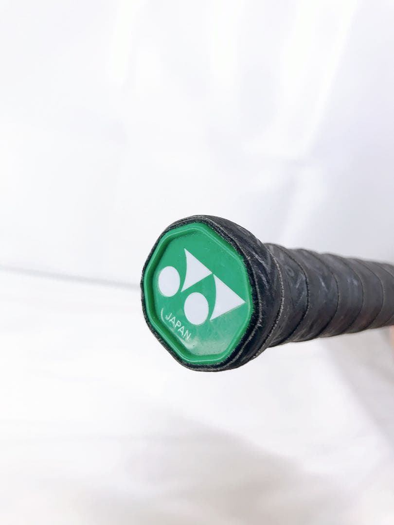 【美品】YONEX VOLTRIC30 ボルトリック30 5UG5 イエロー