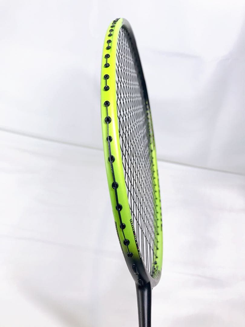 【美品】YONEX VOLTRIC30 ボルトリック30 5UG5 イエロー