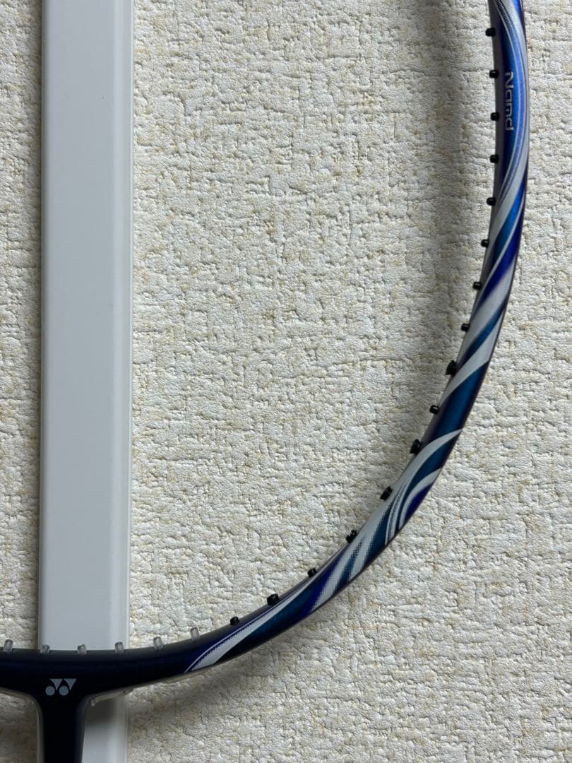 美品　ヨネックスアストロクス100ZZネビー