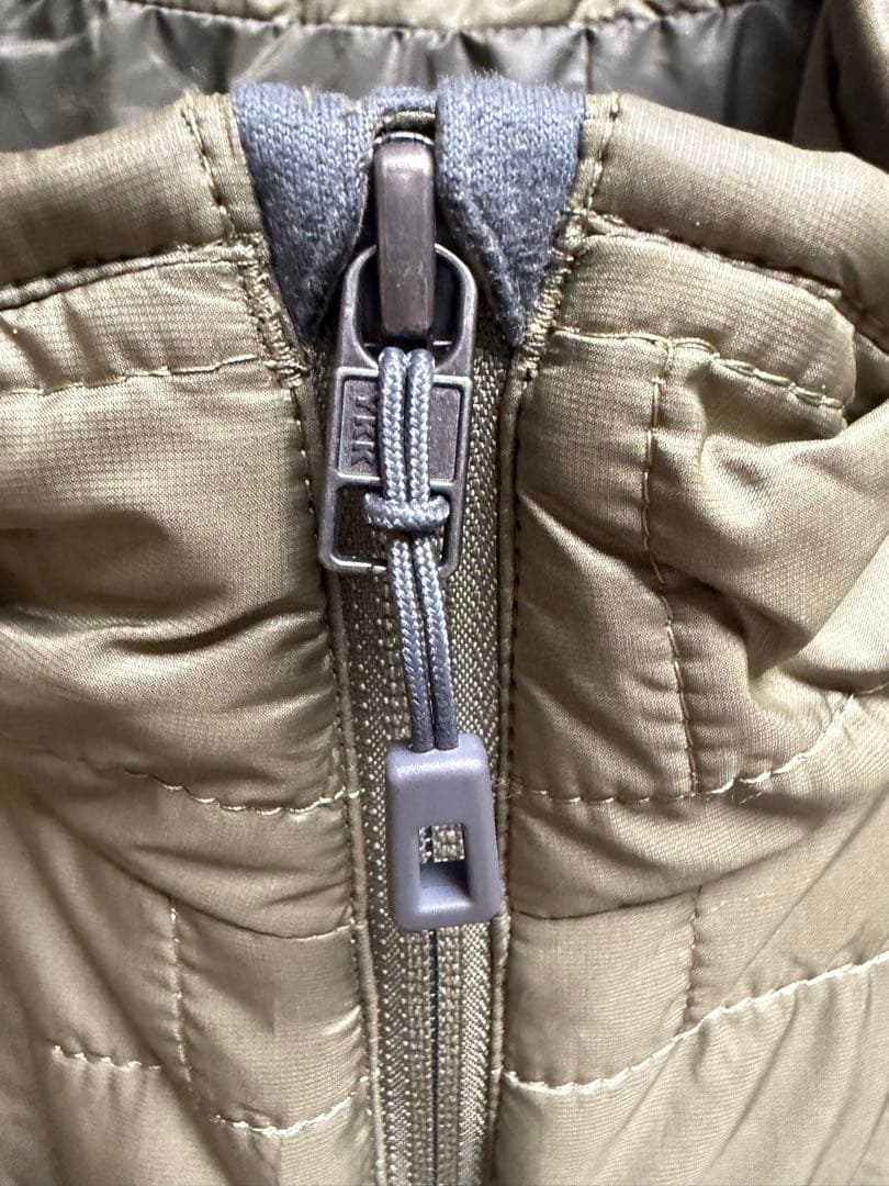 patagonia パタゴニア ナノパフ　 ベスト　　84242 FA23年製