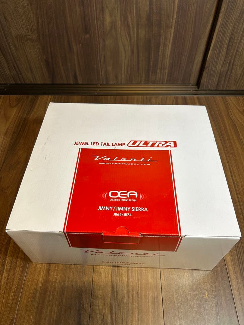未使用品Valenti LEDテール　ウルトラ　ジムニーJB64/74 レッド