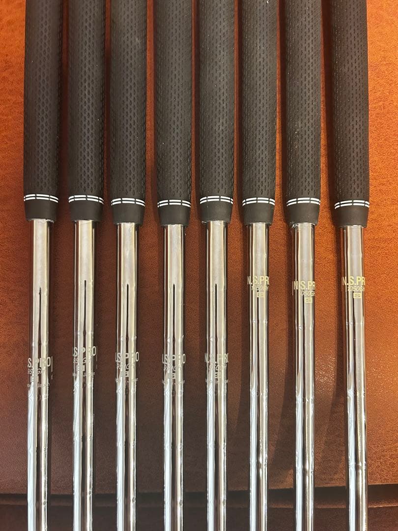 コブラ FORGED ONE TEC LENGTH アイアン8本