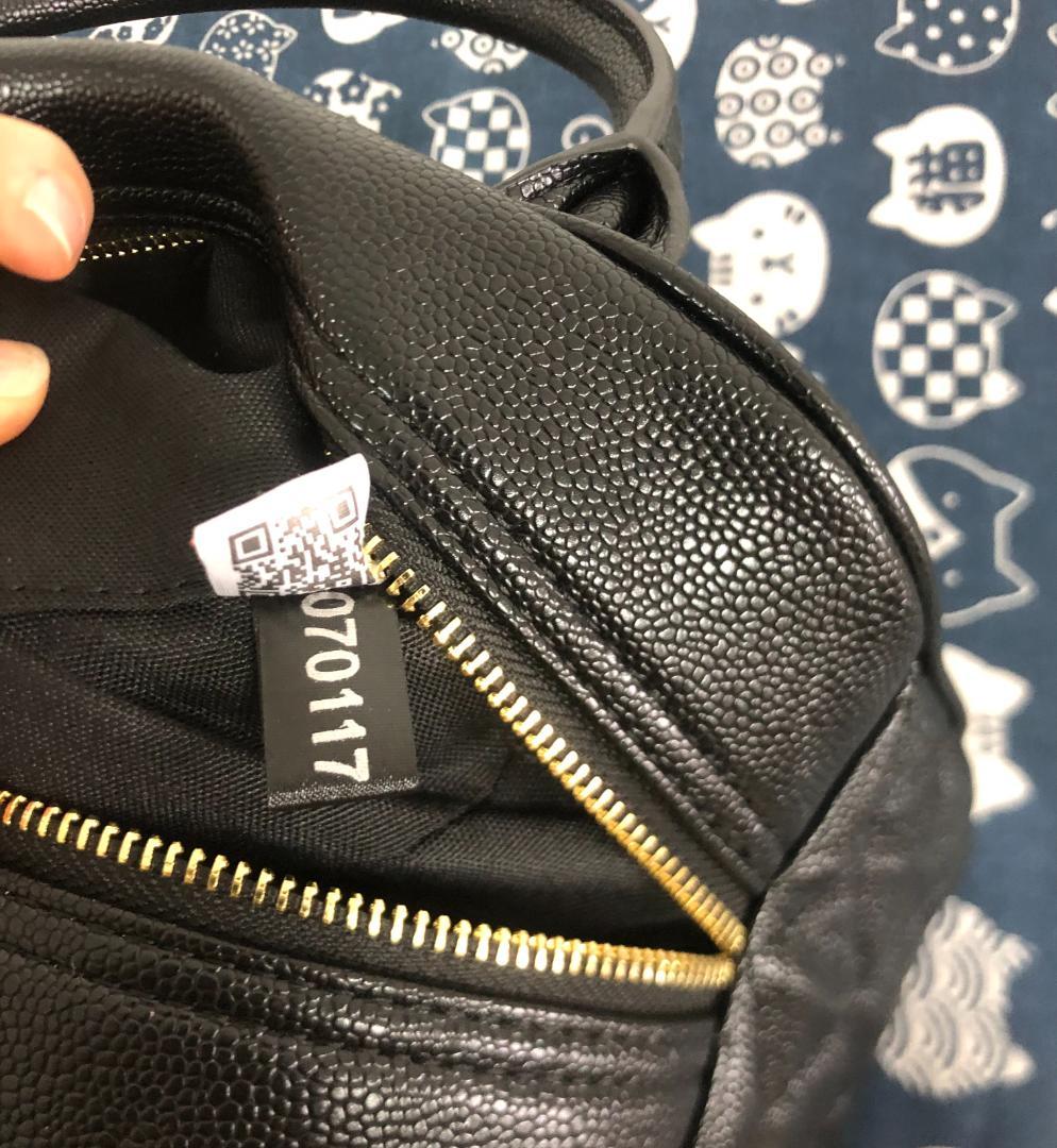 バッグ　ビッグlogo ハンドバッグ　レザー　高級感　バッグ　超美品 未使用