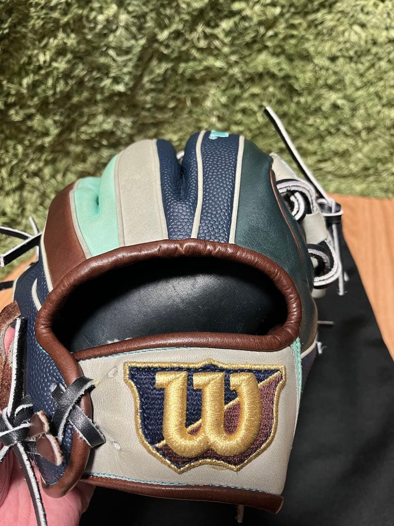 ウィルソン ワナビーヒーローデュアル 軟式内野手用86型 ネイビーSSグレー