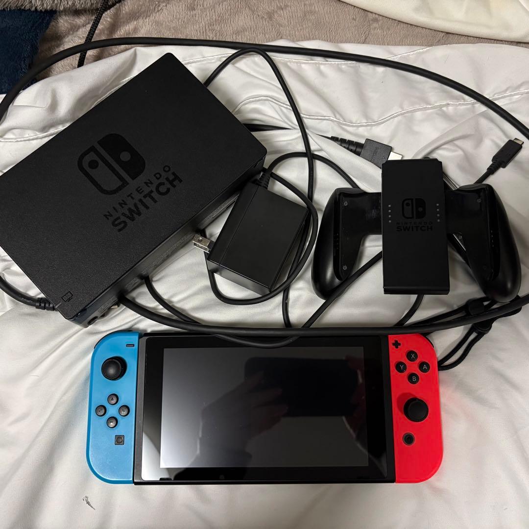 Nintendo Switch本体 初期モデル(2017年製)付属品・おまけあり