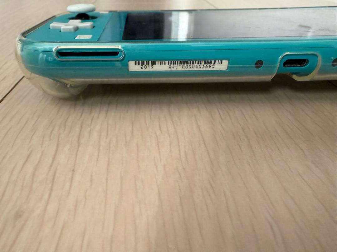 Nintendo Switch Lite ターコイズ　専用カバー&充電器付き