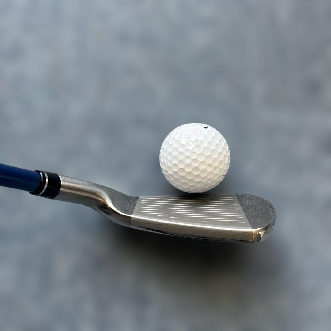 《XXIO》ゼクシオ13 ネイビー 7番アイアン 純正カーボンシャフトSR