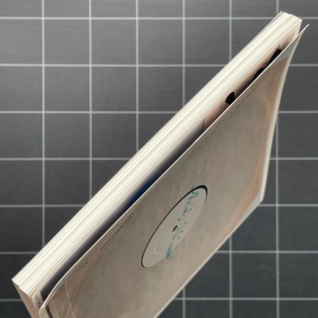 【2冊】A WORK OF ART VINYL 01 & 02