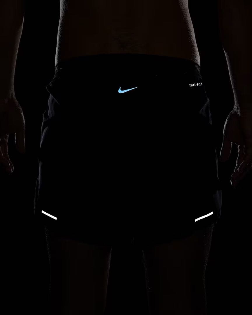 新品未使用　メンズ 13cm ランニングショートパンツ (インナー付き)