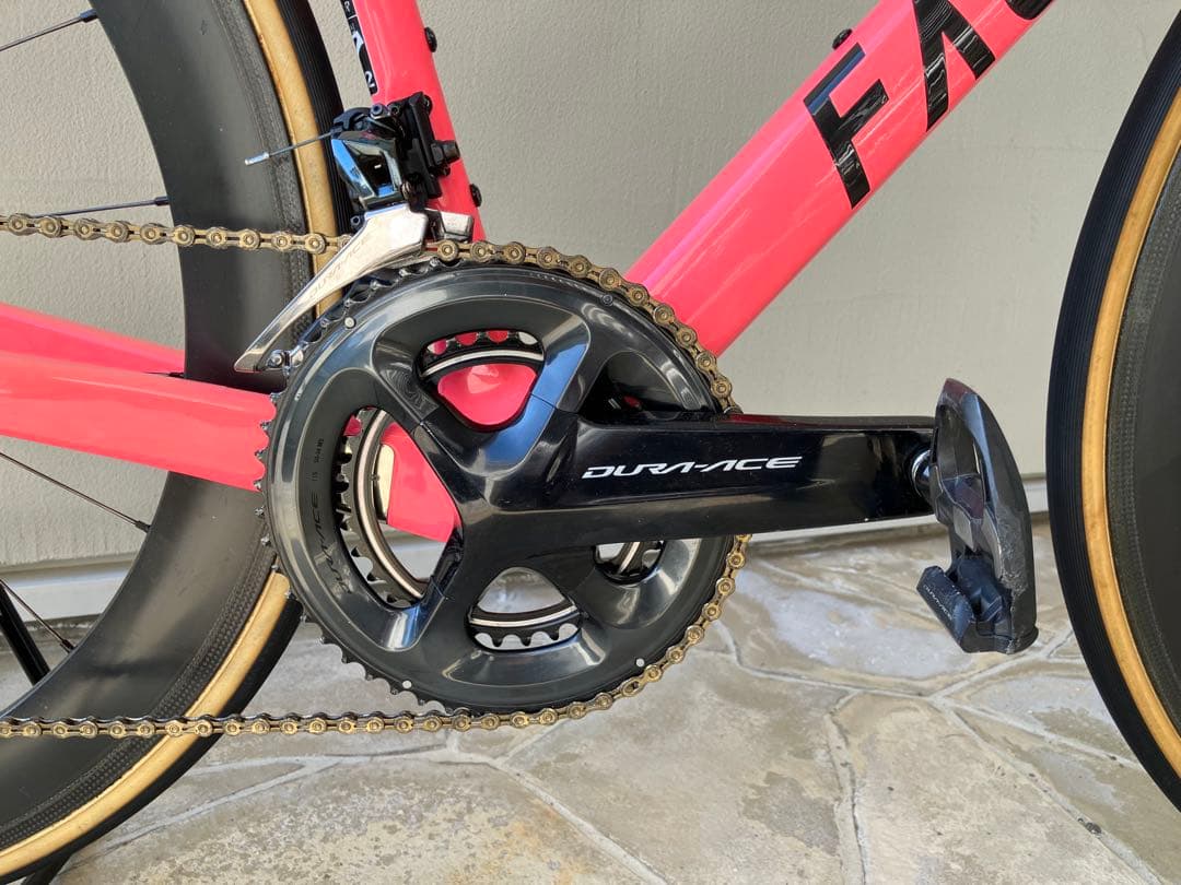 FACTOR O2 ロードバイク